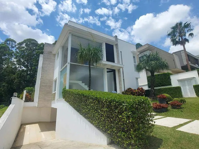 Casa com 420m² 4 quartos e 6 banheiros, à venda, no bairro Alphaville em Barueri