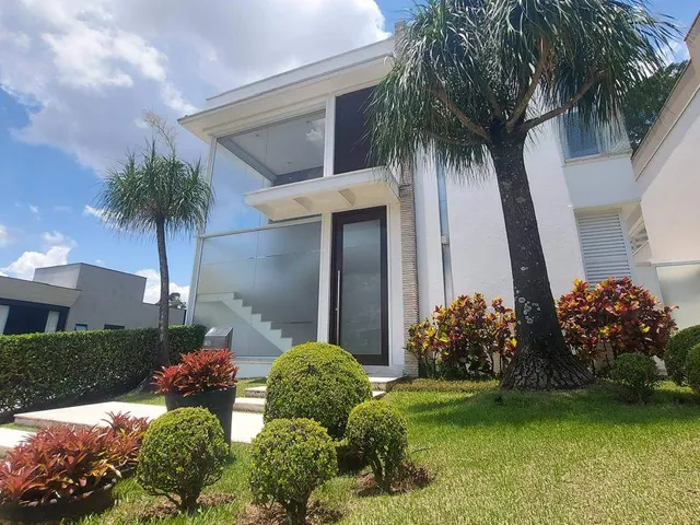 Casa com 420m² 4 quartos e 6 banheiros, à venda, no bairro Alphaville em Barueri