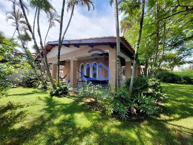 Casa com 629m² 3 quartos e 3 banheiros, à venda, no bairro Indaiá em Caraguatatuba