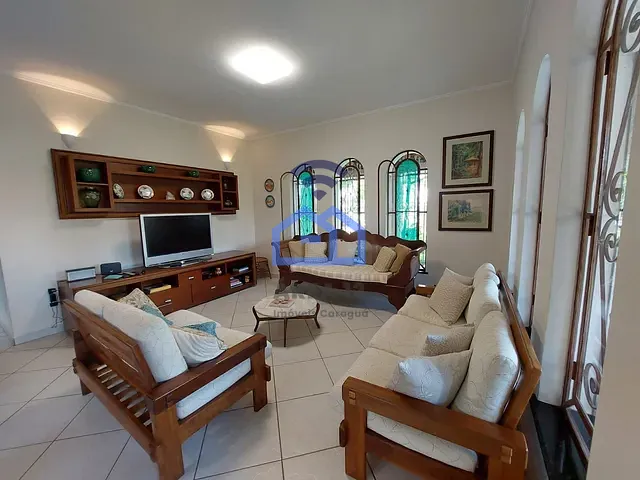 Casa com 629m² 3 quartos e 3 banheiros, à venda, no bairro Indaiá em Caraguatatuba