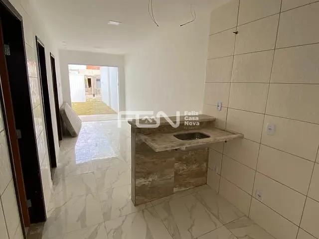 Casa 2 quartos e 1 banheiro, à venda, no bairro Jauá (Abrantes) em Camaçari