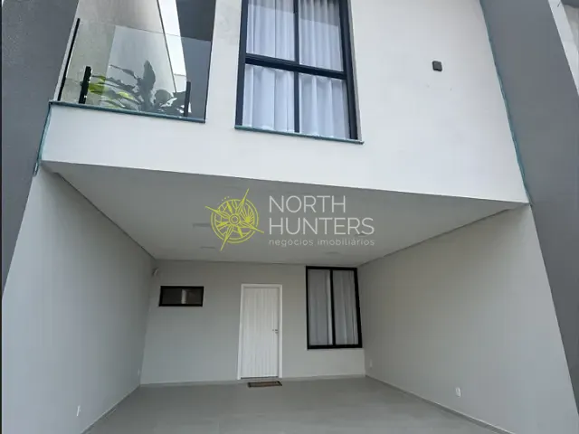 Casa com 161m² 3 quartos e 3 banheiros, à venda, no bairro Iririú em Joinville