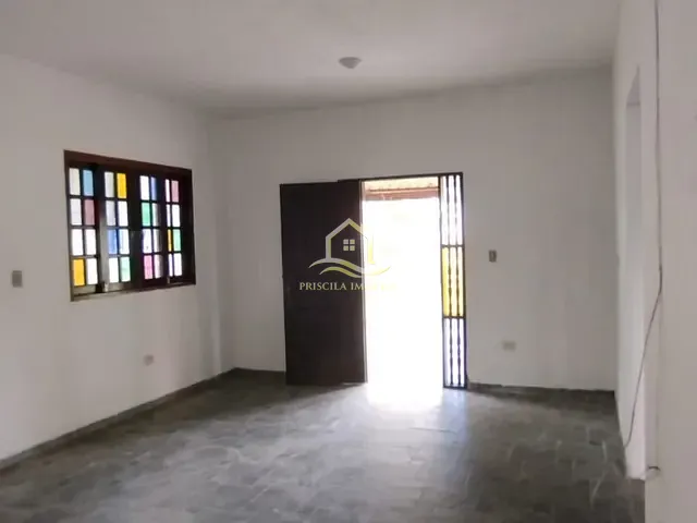 Casa com 900m² 2 quartos e 2 banheiros, à venda, no bairro Boraceia em Bertioga