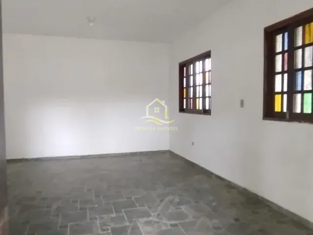 Casa com 900m² 2 quartos e 2 banheiros, à venda, no bairro Boraceia em Bertioga