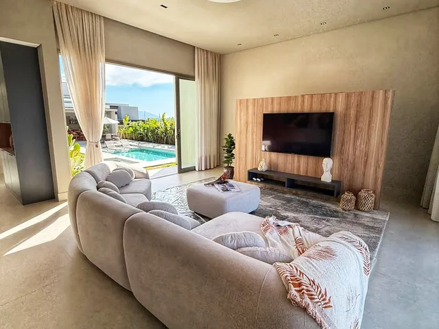 Casa com 1300m² 5 quartos e 7 banheiros, à venda, no bairro Cachoeira em Piracaia