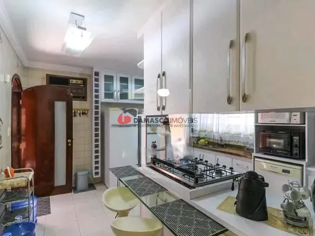 Casa com 330m² 5 quartos e 3 banheiros, à venda, no bairro Vila Alpina em São Paulo