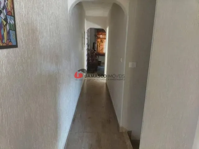 Casa com 250m² 3 quartos e 2 banheiros, à venda, no bairro Olímpico em São Caetano do Sul