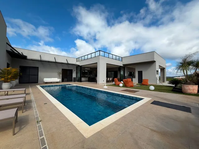 Casa com 1000m² 4 quartos e 6 banheiros, à venda, no bairro Cachoeira em Piracaia