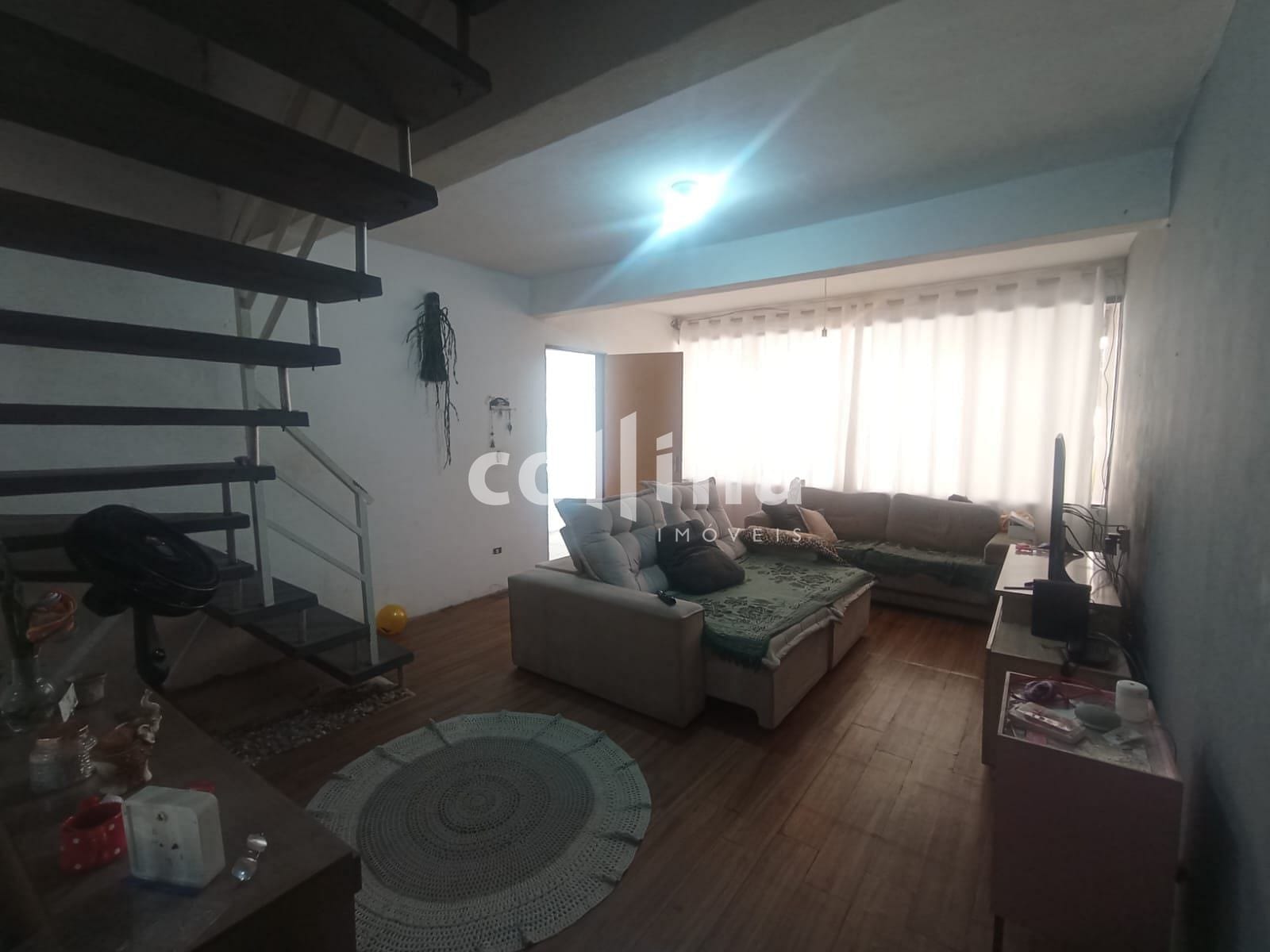 Casa à venda com 3 quartos, 195m² - Foto 2