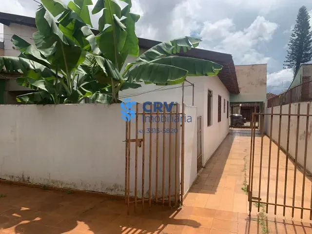 Casa com 418m² 7 quartos e 4 banheiros, à venda, no bairro Centro em Londrina