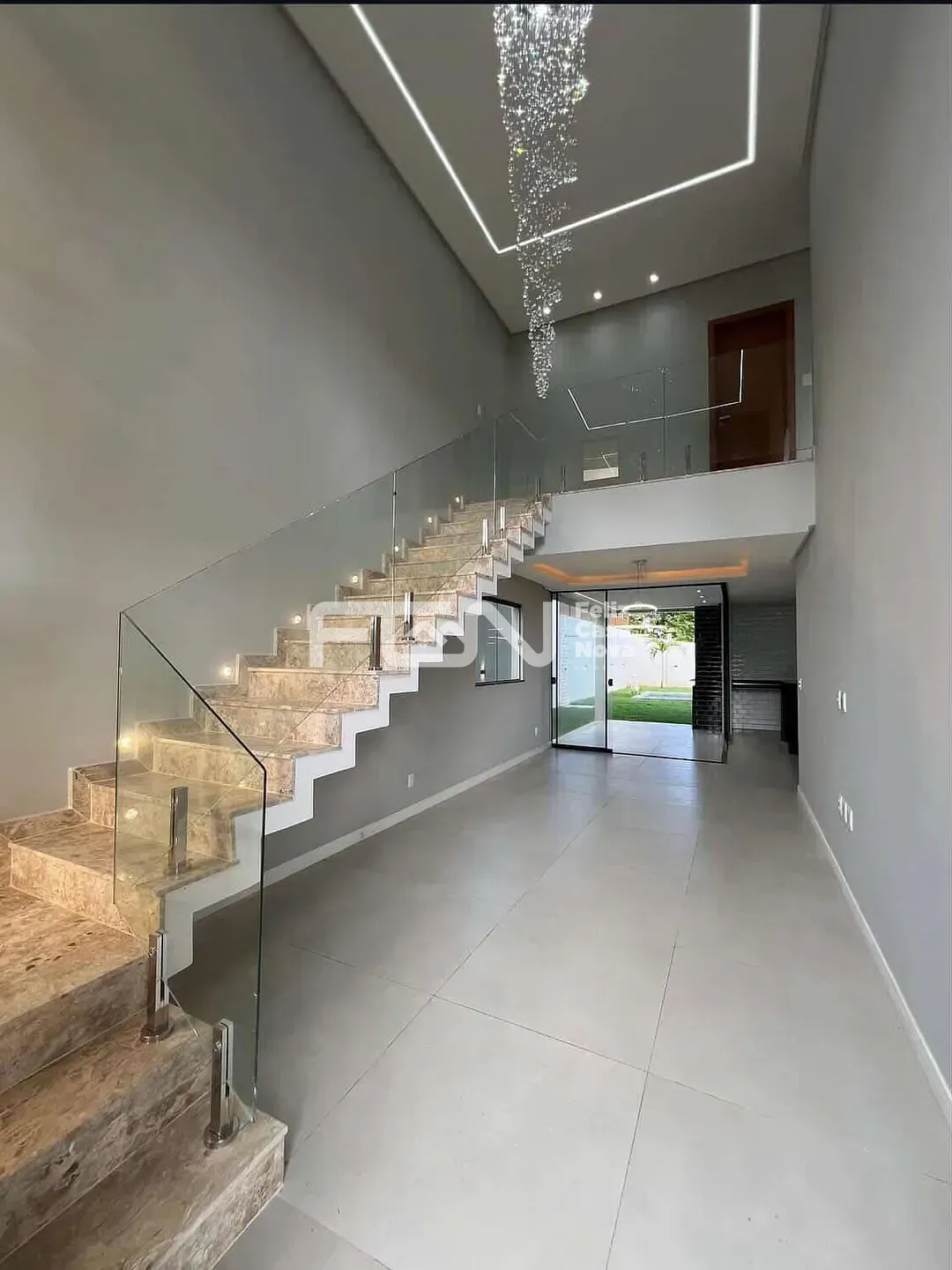 Casa, 4 quartos, 210 m² - Foto 2