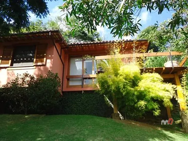 Casa com 4850m², à venda, no bairro Araras em Petrópolis