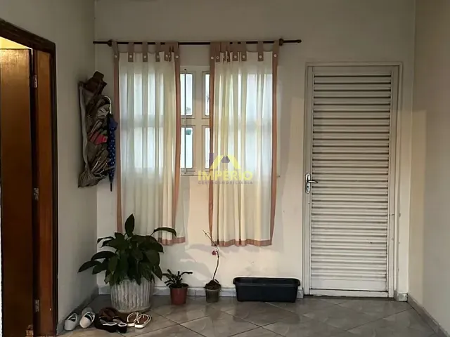 Casa com 160m² 2 quartos e 2 banheiros, à venda, no bairro Vila Teixeira em Salto