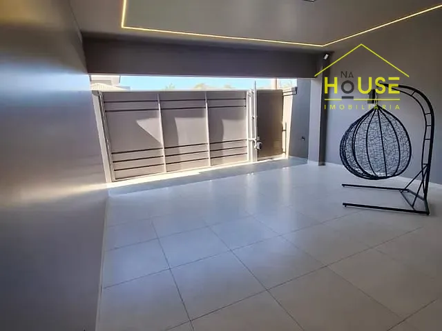 Casa com 256m² 2 quartos e 2 banheiros, à venda, no bairro Vila Residencial Divina de Carvalho Nogueira em Votuporanga