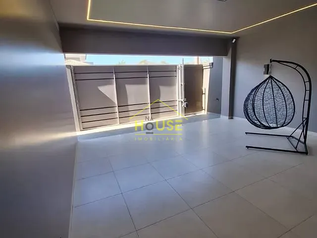 Casa com 256m² 2 quartos e 2 banheiros, à venda, no bairro Vila Residencial Divina de Carvalho Nogueira em Votuporanga
