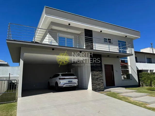 Casa com 711m² 4 quartos e 5 banheiros, à venda, no bairro Cachoeira do Bom Jesus em Florianópolis