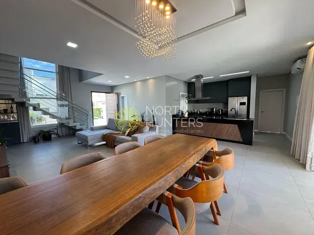 Casa com 711m² 4 quartos e 5 banheiros, à venda, no bairro Cachoeira do Bom Jesus em Florianópolis