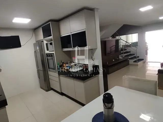 Casa com 180m² 3 quartos e 2 banheiros, à venda, no bairro Moinho dos Ventos em Goiânia