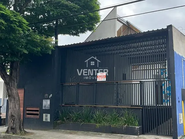 Casa com 440m², à venda ou para alugar, no bairro Centro em Taubaté