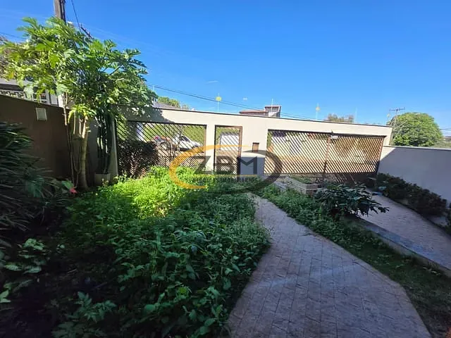 Sobrado com 500m² 4 quartos e 4 banheiros, à venda, no bairro Jardim Presidente em Londrina