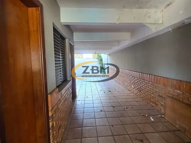 Sobrado com 500m² 4 quartos e 4 banheiros, à venda, no bairro Jardim Presidente em Londrina