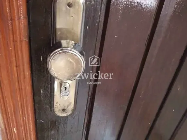 Casa com 250m² 3 quartos e 2 banheiros, à venda, no bairro Vila Santista em Bauru
