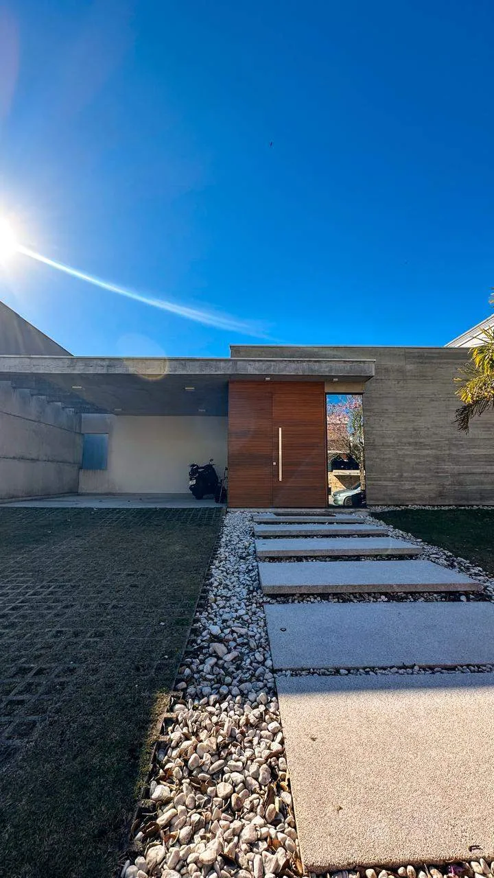 Casa em Alphaville — foto 1