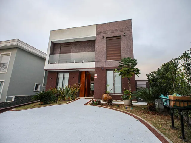 Casa com 420m² 4 quartos e 6 banheiros, para alugar, no bairro Tamboré em Santana de Parnaíba