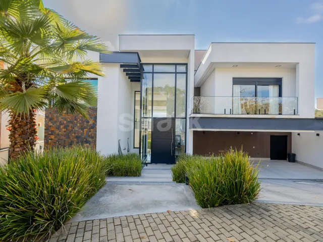Casa com 780m² 4 quartos e 6 banheiros, à venda, no bairro Alphaville em Santana de Parnaíba