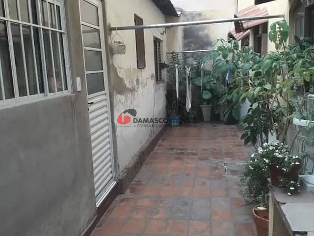 Casa com 300m² 1 quarto e 1 banheiro, à venda, no bairro Parque das Nações em Santo André
