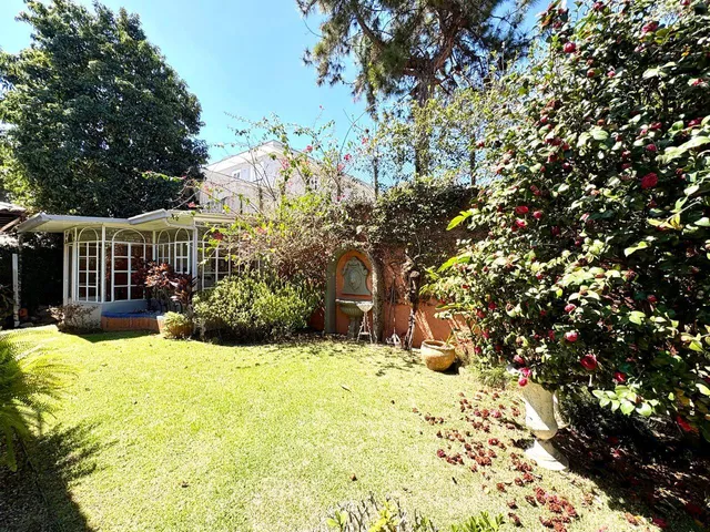 Casa com 360m² 3 quartos e 5 banheiros, à venda ou para alugar, no bairro Alphaville em Santana de Parnaíba