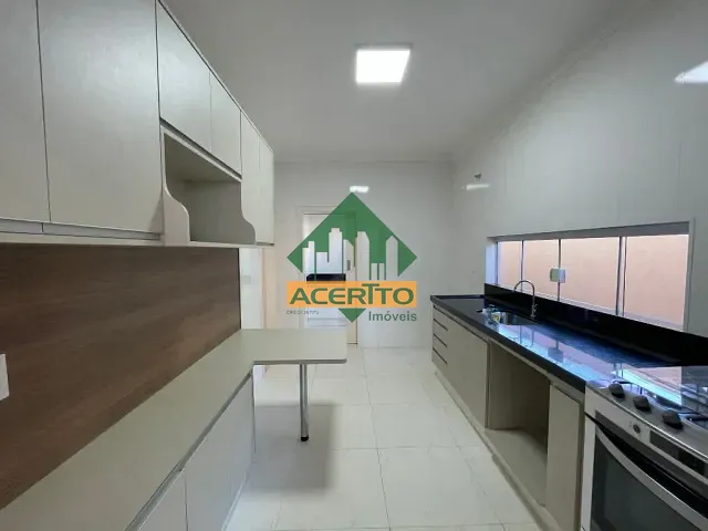 Casa com 200m² 3 quartos e 2 banheiros, à venda, no bairro Monterrey em Araçatuba