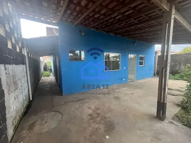 Casa à venda, no bairro Balneário dos Golfinhos em Caraguatatuba