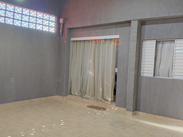 Casa com 200m² 2 quartos e 1 banheiro, à venda, no bairro Conjunto Residencial Parque São Bento em Campinas