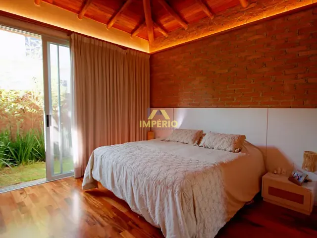 Casa 4 quartos e 4 banheiros, à venda, no bairro Residencial Parque Campos de Santo Antônio II em Itu