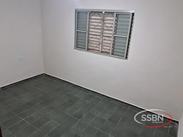 Casa 2 quartos e 1 banheiro, para alugar, no bairro Parque Residencial Francisco Lopes Iglesia em Nova Odessa