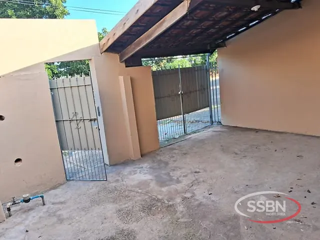 Casa 2 quartos e 1 banheiro, para alugar, no bairro Parque Residencial Francisco Lopes Iglesia em Nova Odessa