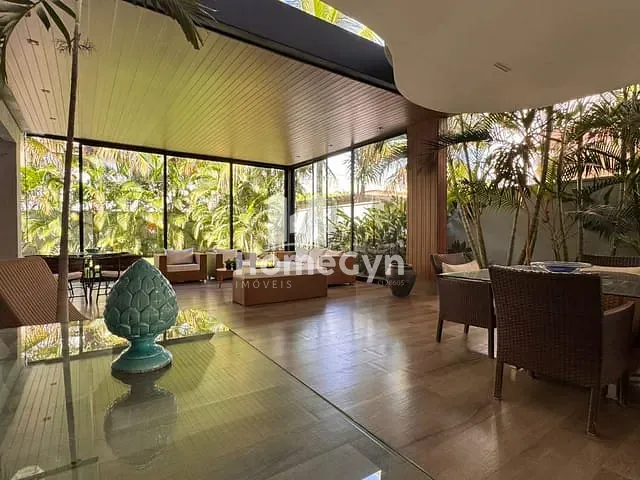 Casa com 898m² 5 quartos e 7 banheiros, para alugar, no bairro Residencial Alphaville Flamboyant em Goiânia