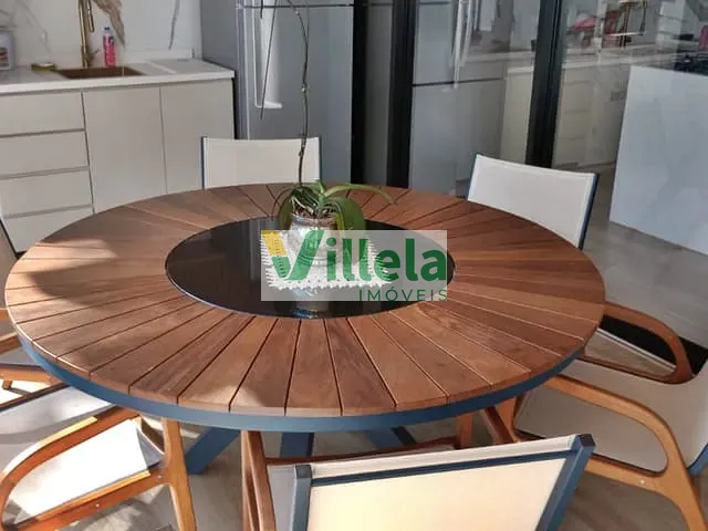 Casa com 623m² 4 quartos e 3 banheiros, à venda, no bairro Vila Áurea em Poá