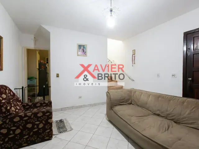 Sobrado 3 quartos e 2 banheiros, à venda, no bairro Vila Carmosina em São Paulo