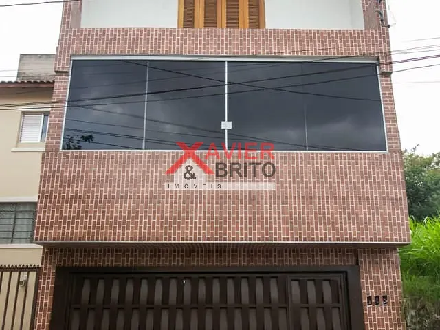 Sobrado 3 quartos e 2 banheiros, à venda, no bairro Vila Carmosina em São Paulo