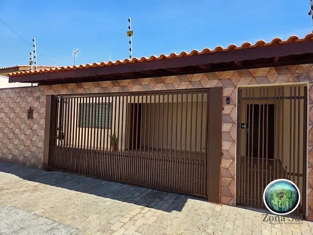 Casa com 250m² 3 quartos e 3 banheiros, à venda, no bairro Jardim Icatu em Votorantim