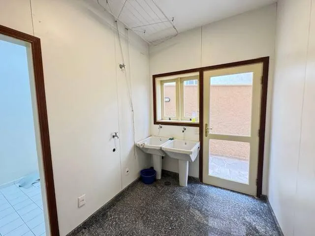 Casa com 360m² 5 quartos e 7 banheiros, à venda ou para alugar, no bairro Alphaville em Santana de Parnaíba