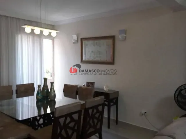 Casa com 259m² 3 quartos e 5 banheiros, à venda, no bairro Santa Maria em Santo André