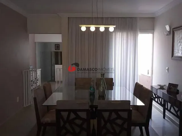 Casa com 259m² 3 quartos e 5 banheiros, à venda, no bairro Santa Maria em Santo André