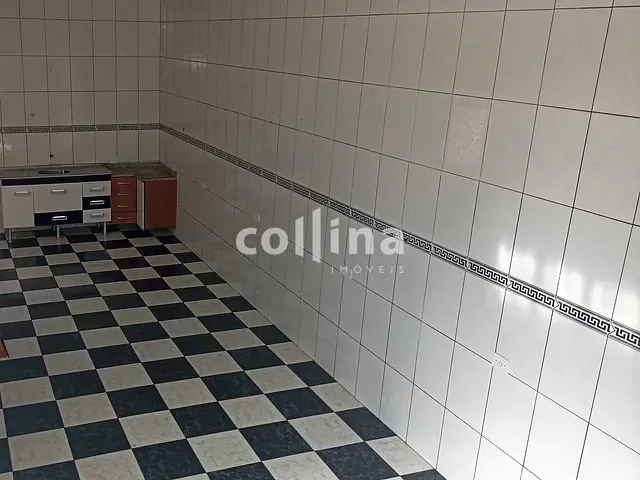 Casa com 300m² 5 quartos e 4 banheiros, à venda, no bairro Parque Santa Teresa em Carapicuíba