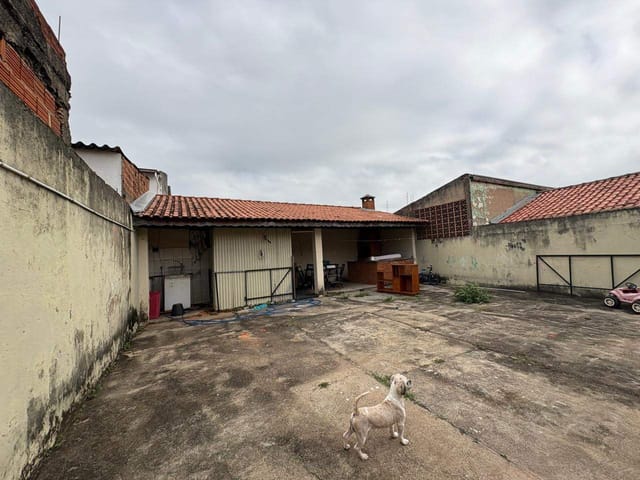 Casa com 250m² 2 quartos e 1 banheiro, à venda, no bairro Conjunto Habitacional Parque Itajaí em Campinas