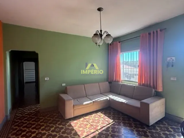Casa com 250m² 2 quartos e 1 banheiro, à venda, no bairro Vila Teixeira em Salto