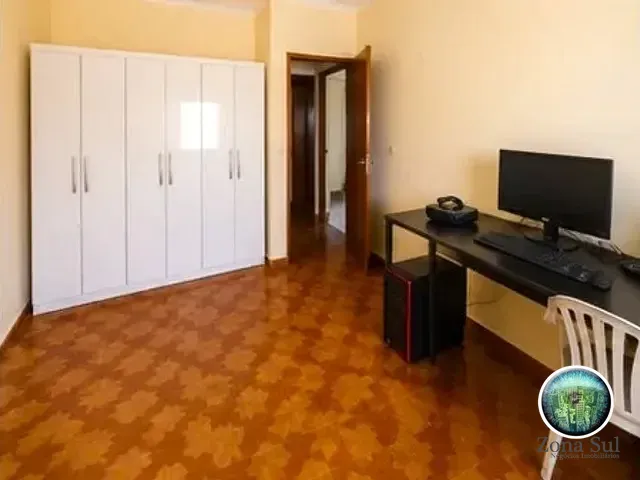 Casa com 300m² 2 quartos e 1 banheiro, à venda, no bairro Parque Jataí em Votorantim