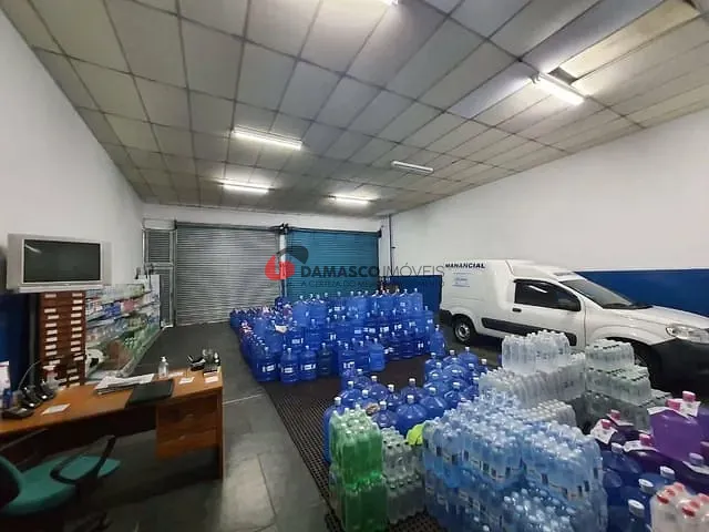 Casa com 751m² 3 quartos e 3 banheiros, à venda, no bairro Utinga em Santo André